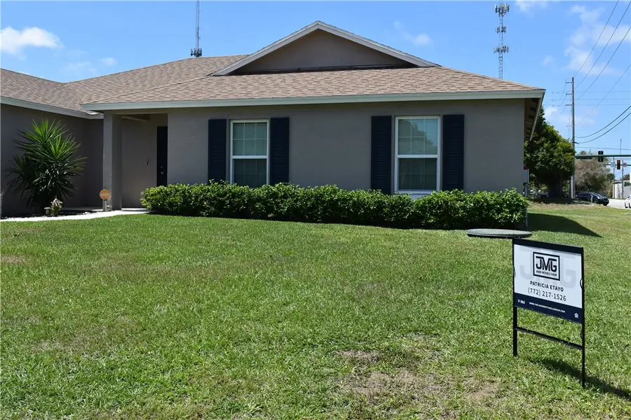 2202 Se Lucaya Street, Port Saint Lucie, FL 34952 - #2