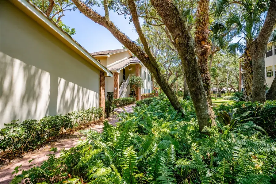 107 W Park Shores Circle #28W, Vero Beach, FL 32963 - #2