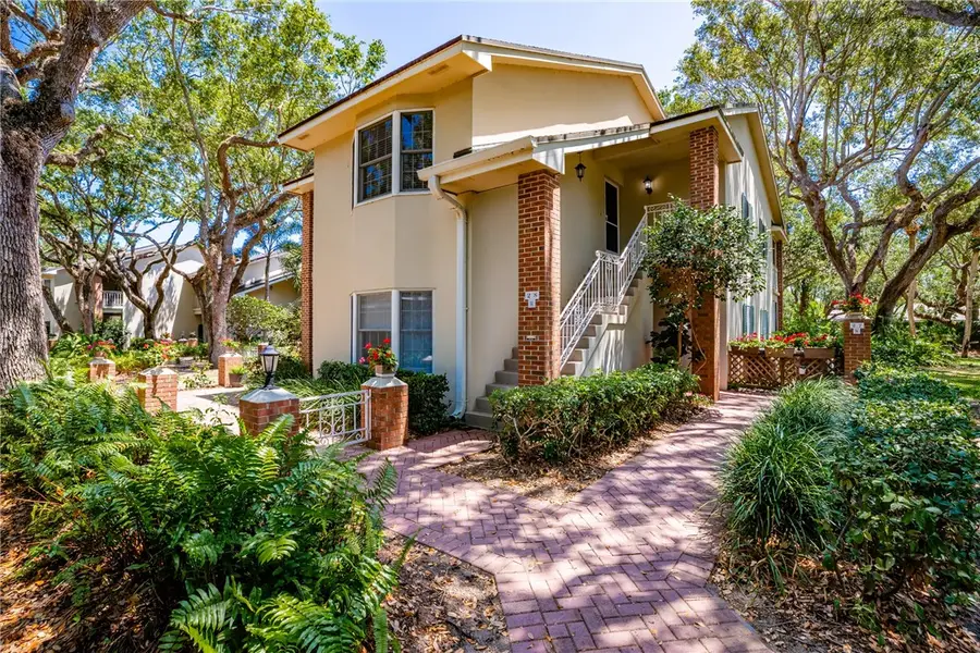 107 W Park Shores Circle #28W, Vero Beach, FL 32963 - #3