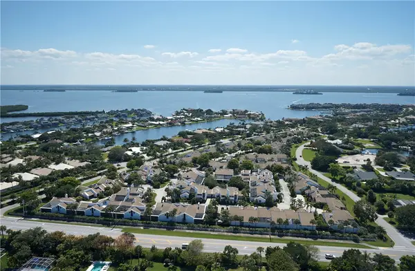 2195 Via Fuentes #2195, Vero Beach, FL 32963