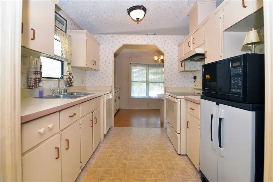 642 Periwinkle Circle, Sebastian, FL 32976 - #2