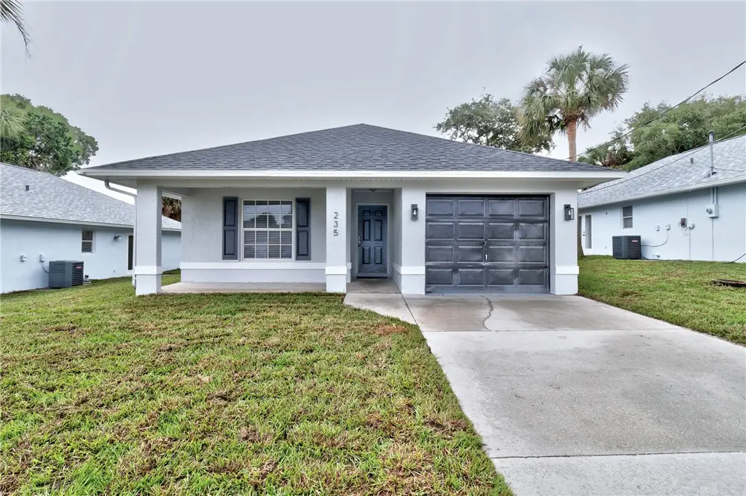 235 12th Street Sw, Vero Beach, FL 32962 - #1