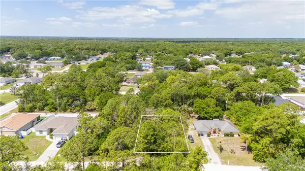 7945 103rd Court, Vero Beach, FL 32967