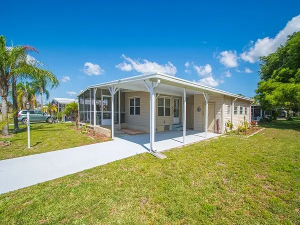 900 Laurel Circle, Barefoot Bay, FL 32976