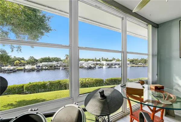 2800 Indian River Boulevard #9D, Vero Beach, FL 32960