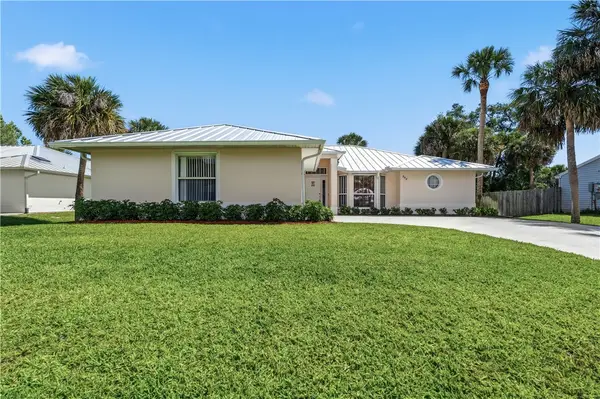 352 Quarry Lane, Sebastian, FL 32958