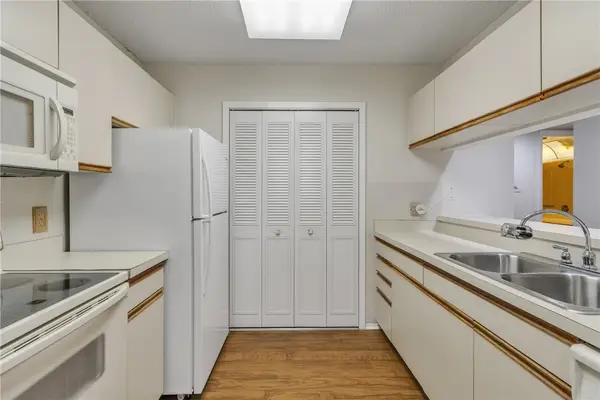 18 Plantation Drive #204, Vero Beach, FL 32966