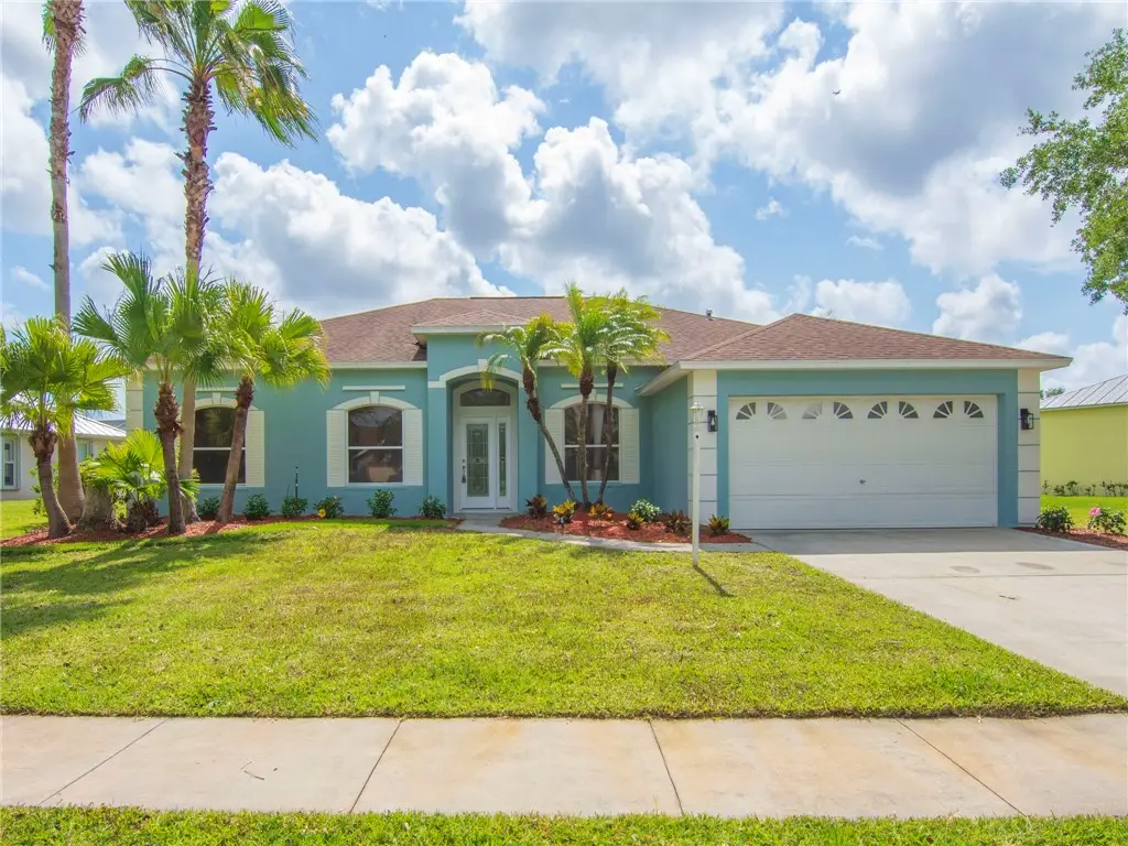 424 53rd Square, Vero Beach, FL 32968 - #1