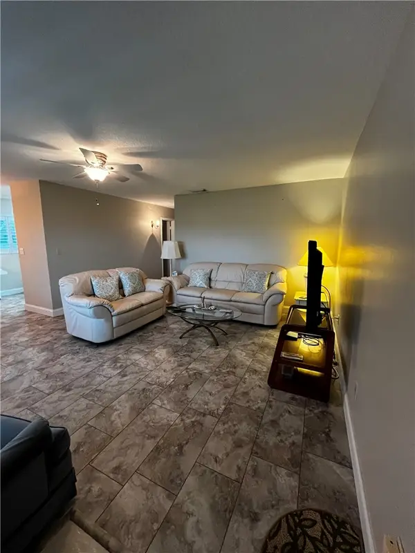 8 Vista Palm Lane #202, Vero Beach, FL 32962