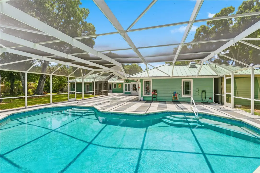 480 38th Court, Vero Beach, FL 32968 - #1