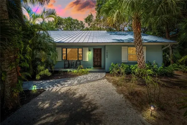 1960 W Pebble Path, Vero Beach, FL 32963