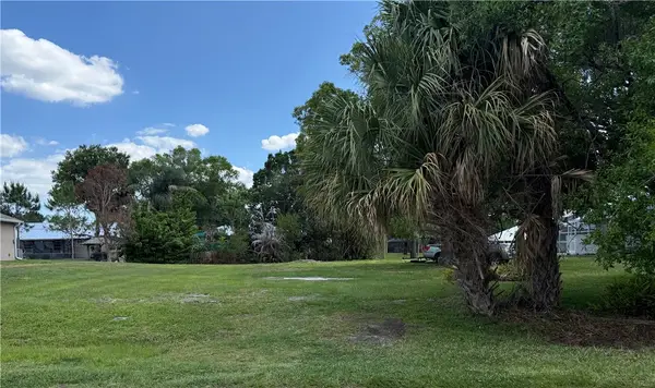 955 Riviera Avenue, Sebastian, FL 32958