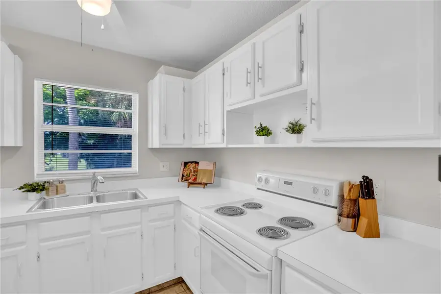 17 Vista Palm Lane #201, Vero Beach, FL 32962 - #2