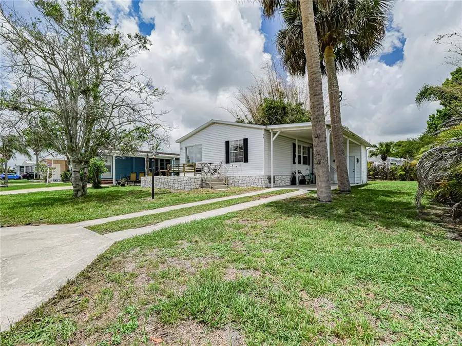 818 Thrush Circle, Sebastian, FL 32976 - #2