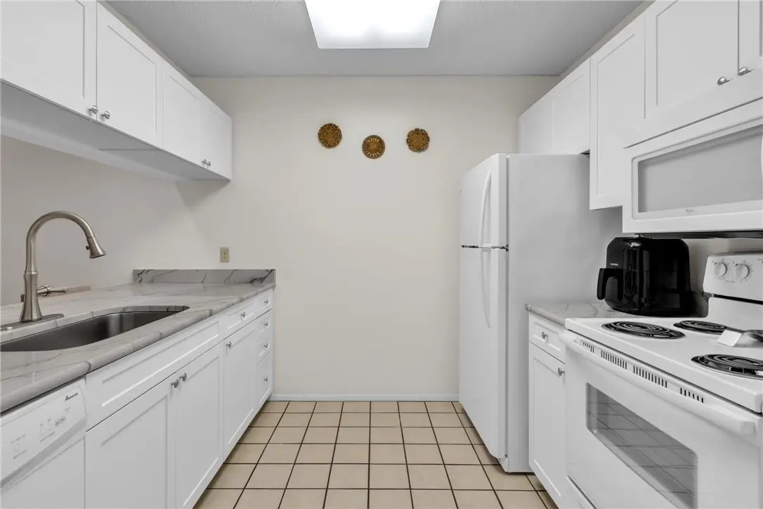 30 Plantation Drive #205, Vero Beach, FL 32966 - #1