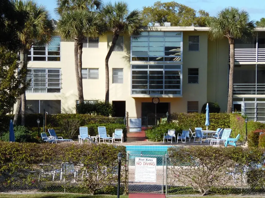 1100 Ponce De Leon Circle #N102, Vero Beach, FL 32960 - #2