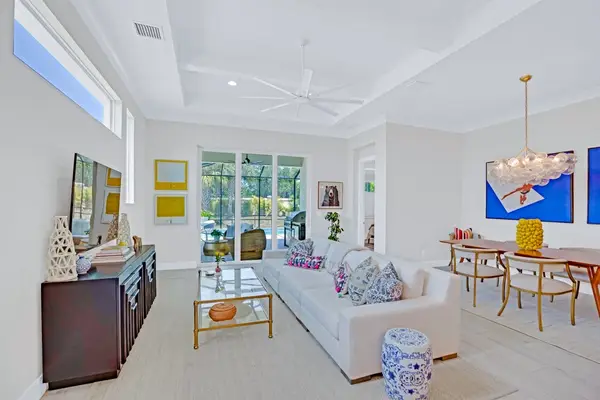 2136 Falls Manor, Vero Beach, FL 32967