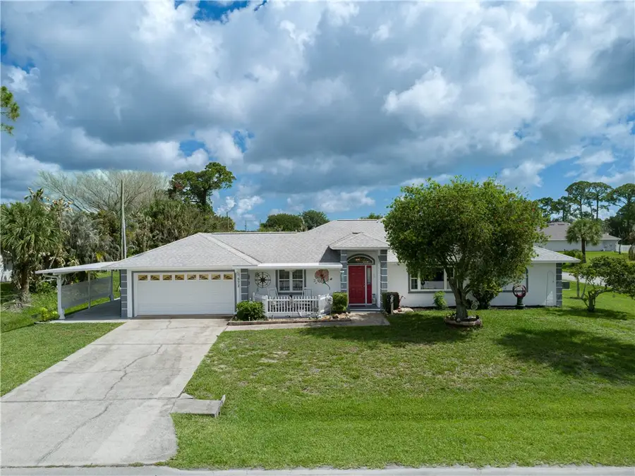 572 Citrus Avenue, Sebastian, FL 32958 - #2