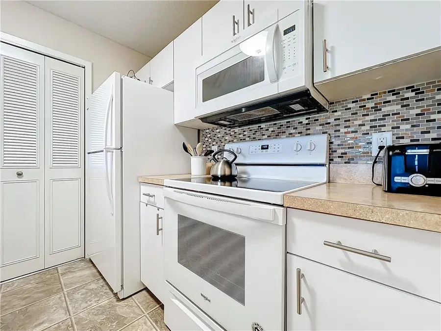 46 Plantation Drive #203, Vero Beach, FL 32966 - #3