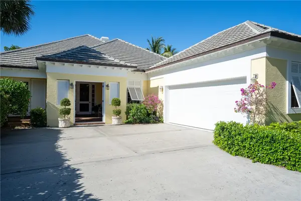 70 Caribe Way, Vero Beach, FL 32963
