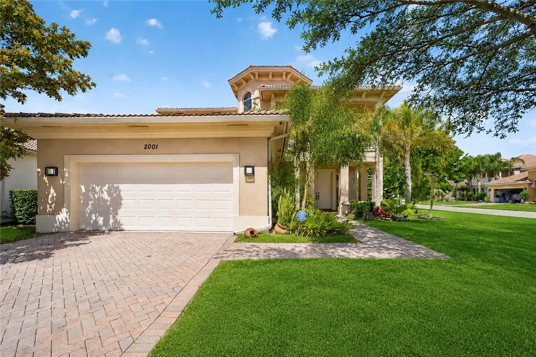 2001 Albany Terrace Sw, Vero Beach, FL 32968 - #1