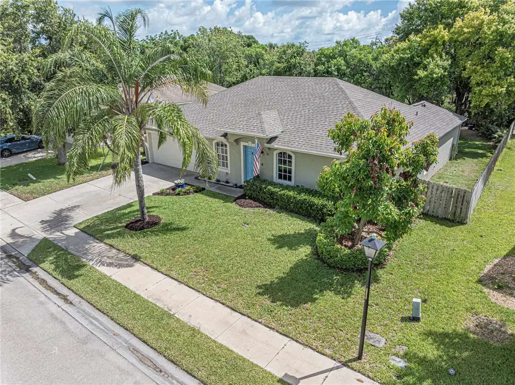6029 Ridge Lake Circle, Vero Beach, FL 32967 - #1