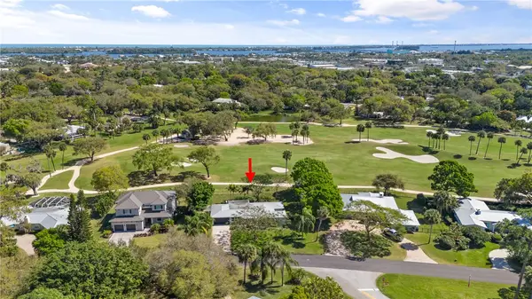 2506 Fairway Drive, Vero Beach, FL 32960