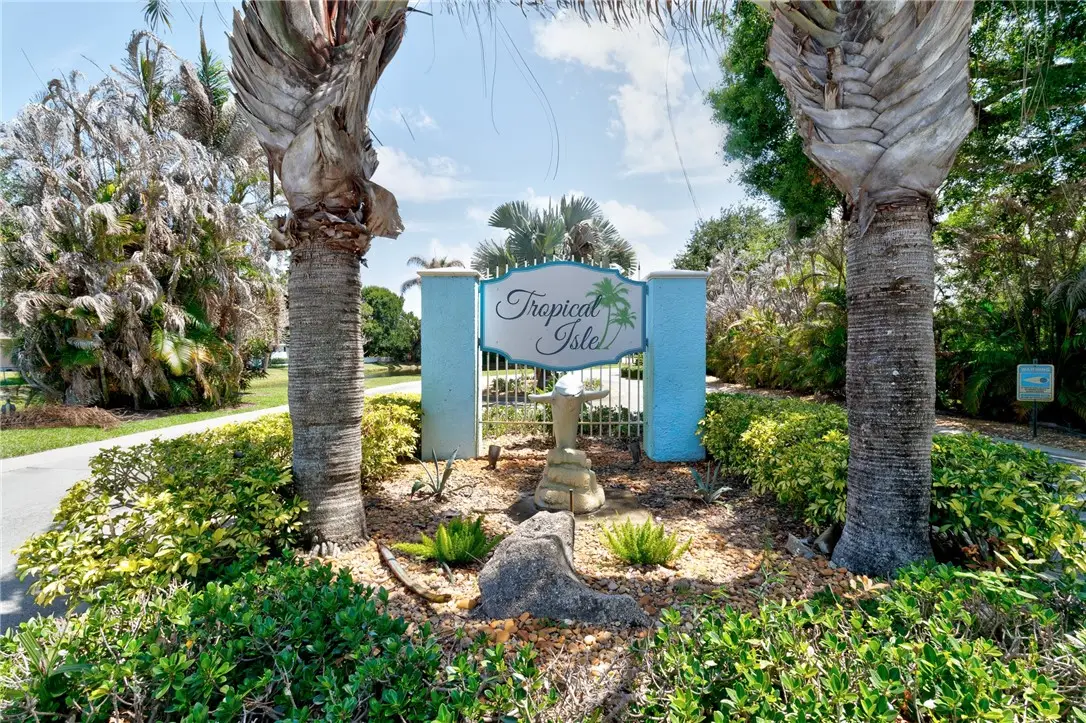 6385 Tropical Way, Vero Beach, FL 32967 - #1
