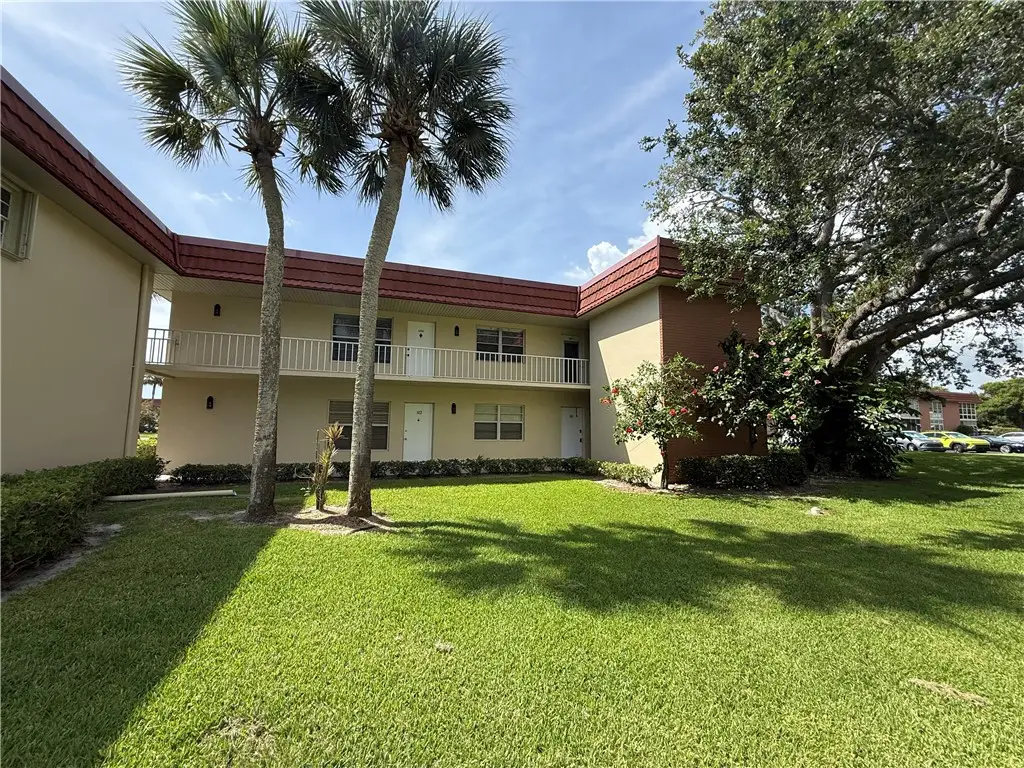 99 Spring Lake Drive #101, Vero Beach, FL 32962 - #1