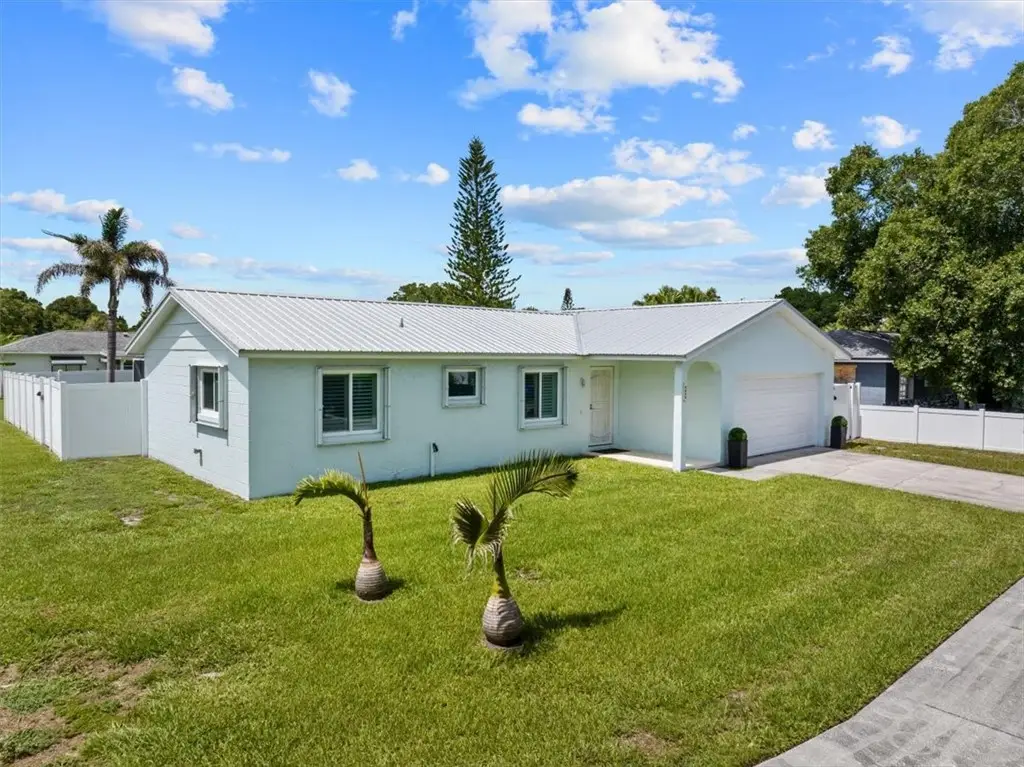 2235 4th Lane, Vero Beach, FL 32962 - #1