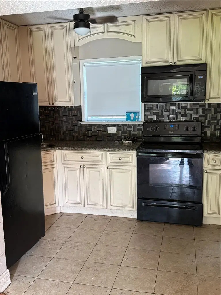 1835 31st Avenue, Vero Beach, FL 32960 - #3