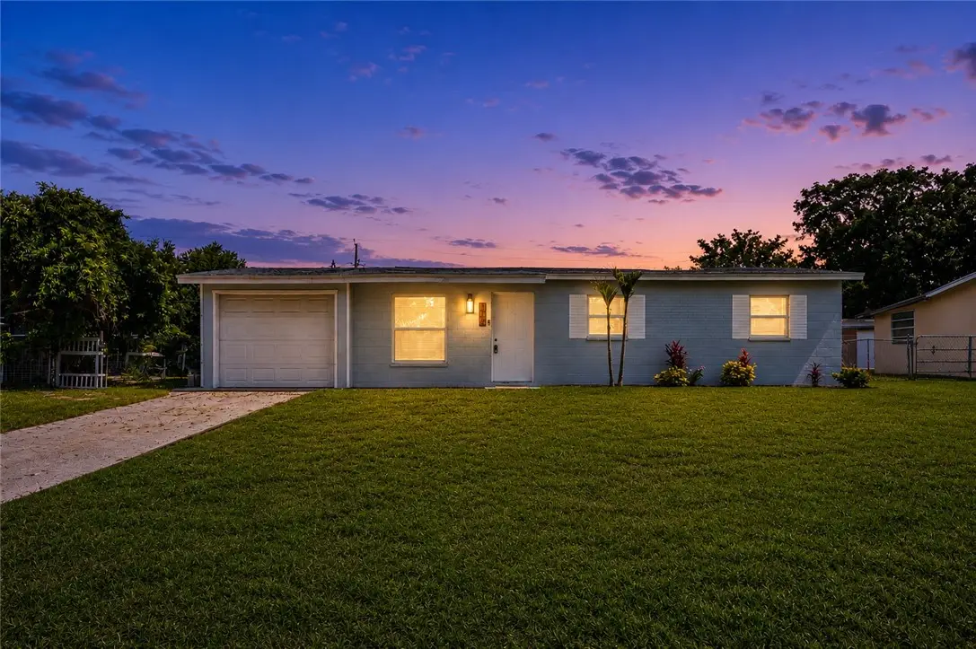 2444 3rd Street Sw, Vero Beach, FL 32962 - #1