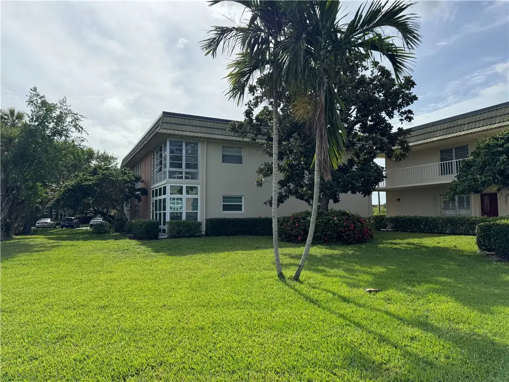 4 Vista Gardens Trail #103, Vero Beach, FL 32962 - #1