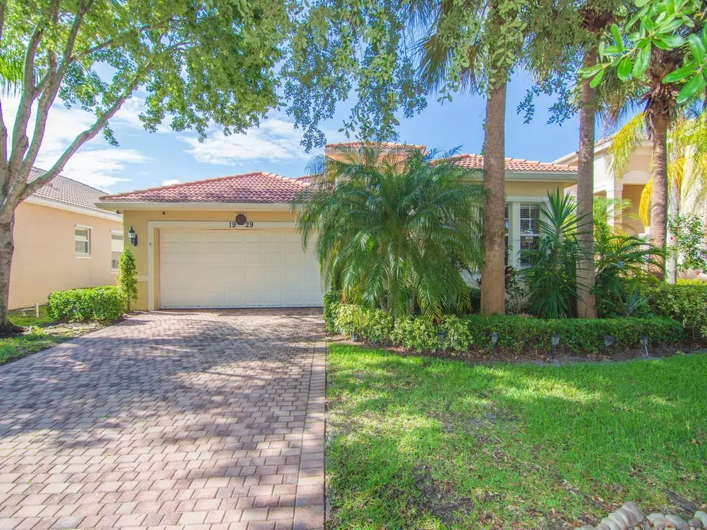 1929 Grey Falcon Circle Sw, Vero Beach, FL 32962 - #1