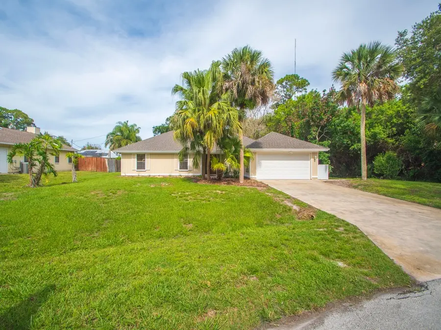 106 10th Court, Vero Beach, FL 32962 - #2