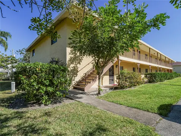 400 18th Street #G2, Vero Beach, FL 32960