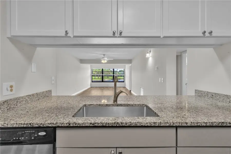 22 Plantation Drive #106, Vero Beach, FL 32966 - #3