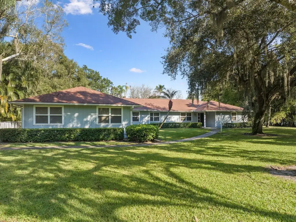 4790 16th Street, Vero Beach, FL 32966 - #1