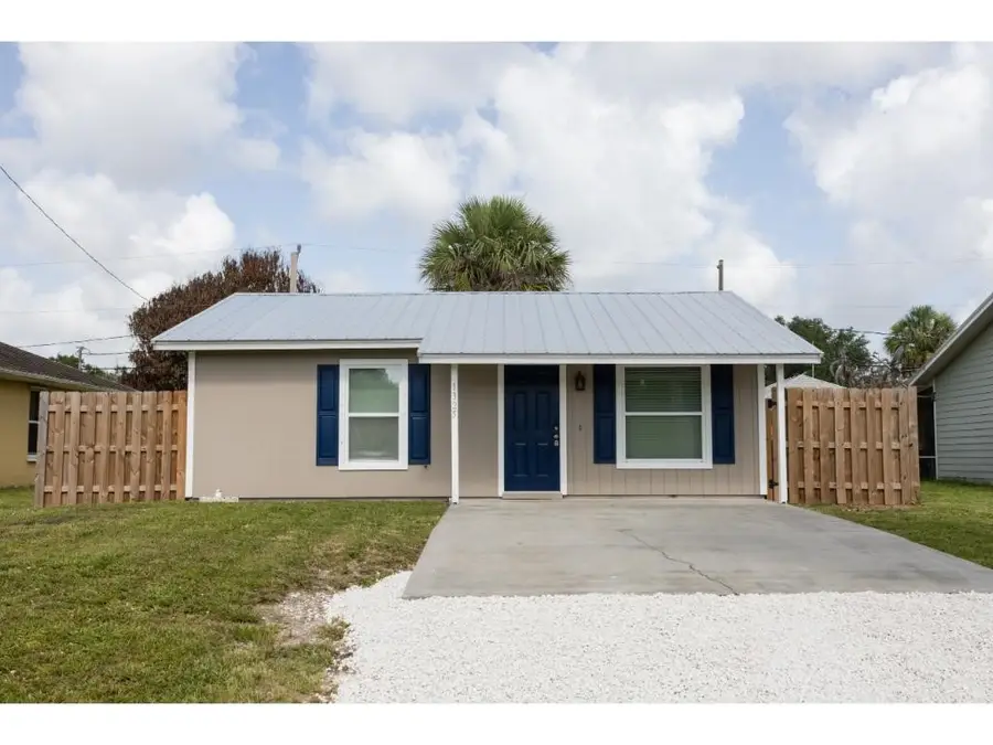 1325 22nd Avenue Sw, Vero Beach, FL 32962 - #2