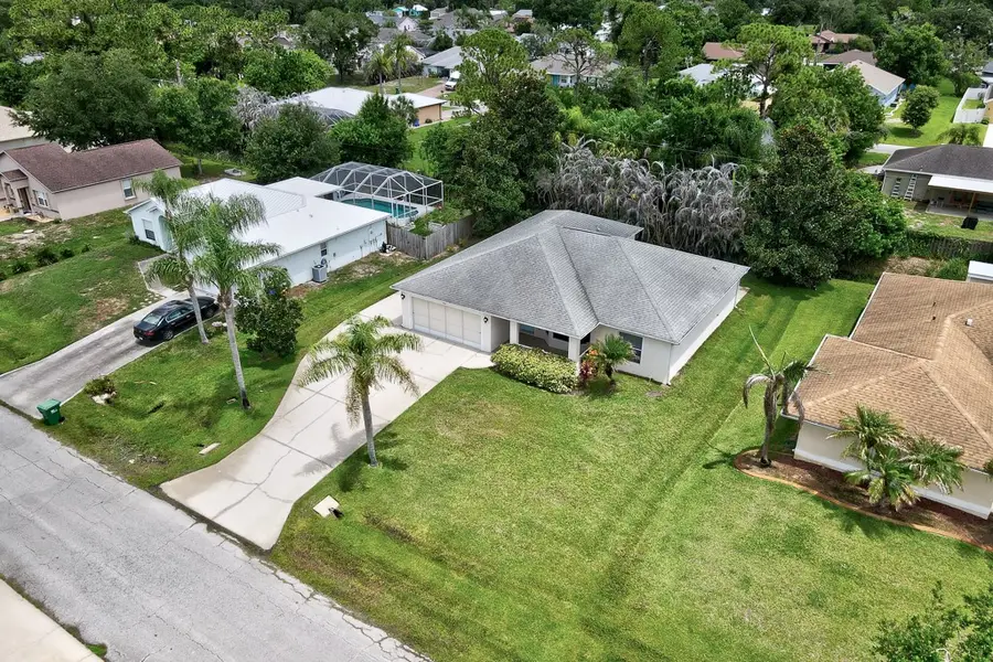 934 Bermuda Avenue, Sebastian, FL 32958 - #2