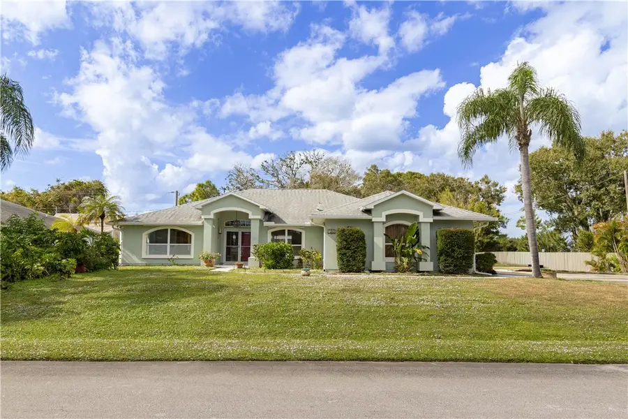 122 Coconut Street, Sebastian, FL 32958 - #2