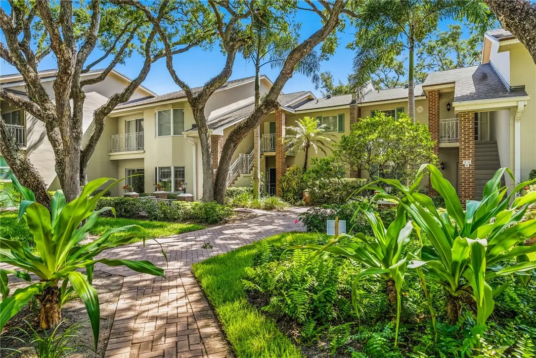 107 W Park Shores Circle #23W, Vero Beach, FL 32963 - #1