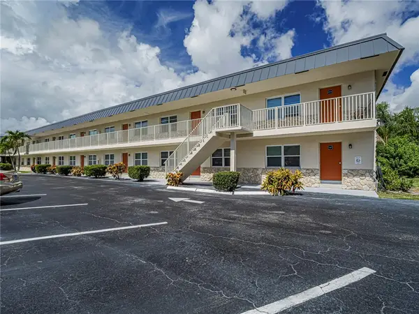 923 22nd Place #219, Vero Beach, FL 32960