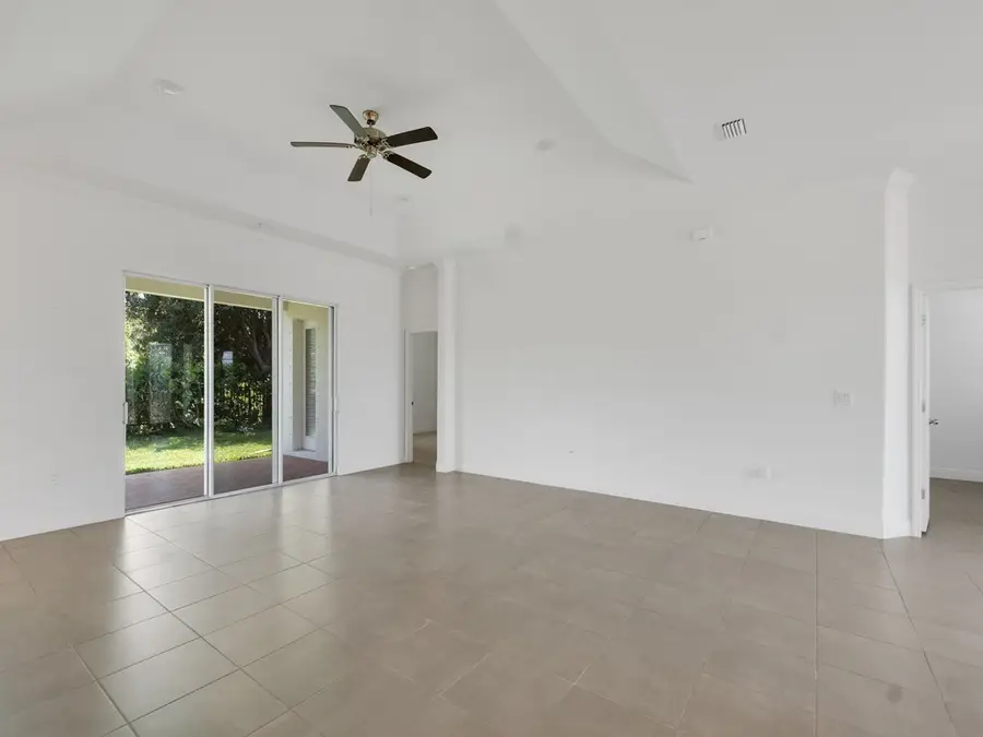 2545 Saint Lucia Circle, Vero Beach, FL 32967 - #3