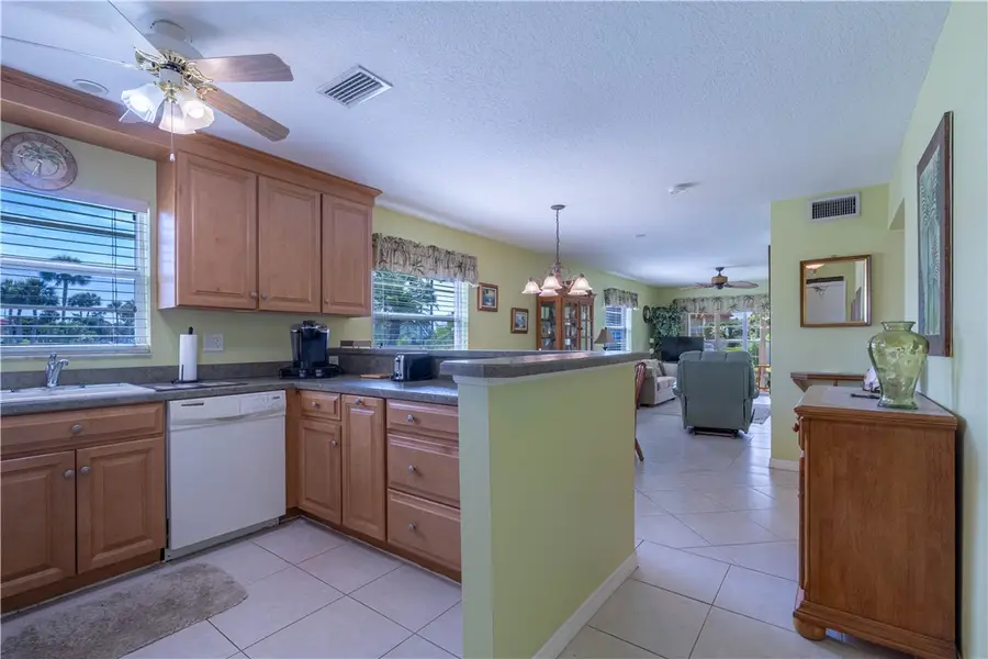 95 Spring Lake Drive #107, Vero Beach, FL 32962 - #3