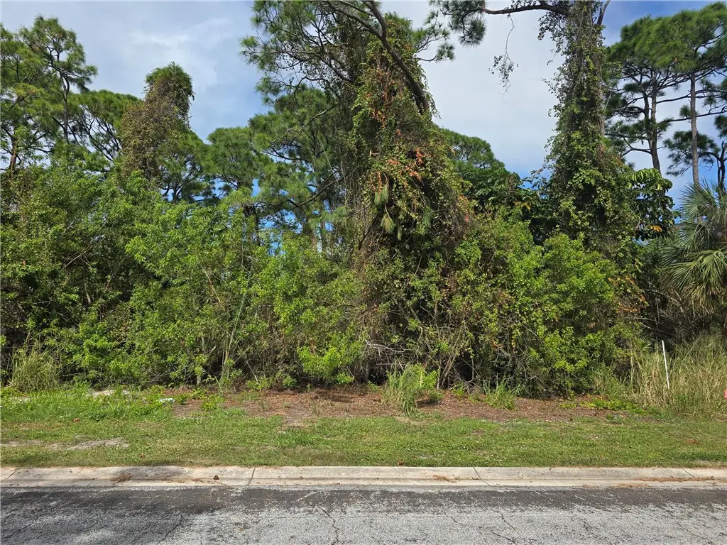 125 Cardinal Drive, Sebastian, FL 32958 - #1