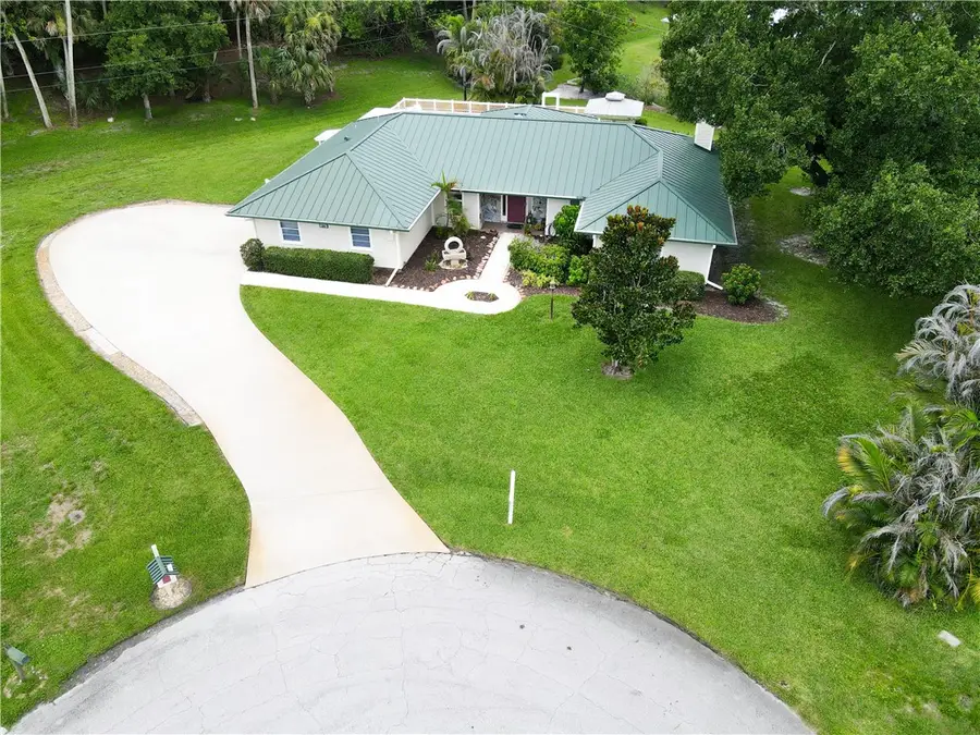 285 32nd Court Sw, Vero Beach, FL 32968 - #3