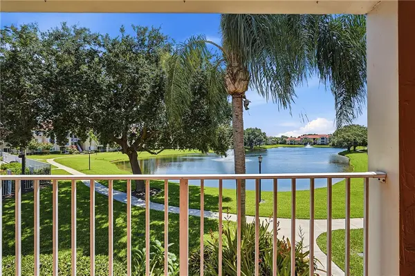 1670 N 42nd Circle #204, Vero Beach, FL 32967