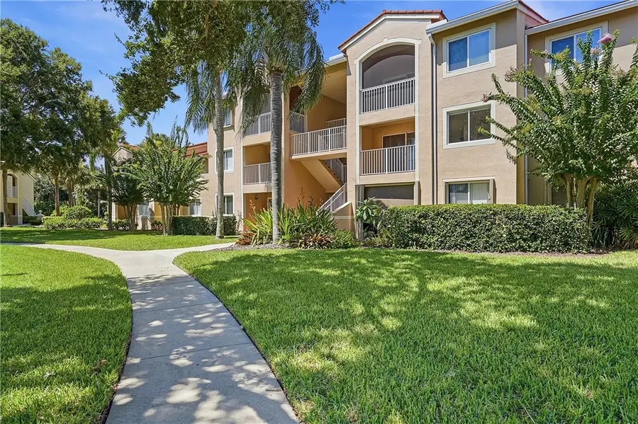 1670 N 42nd Circle #204, Vero Beach, FL 32967 - #2
