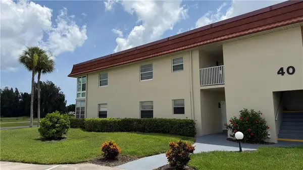 40 Woodland Drive #105, Vero Beach, FL 32962